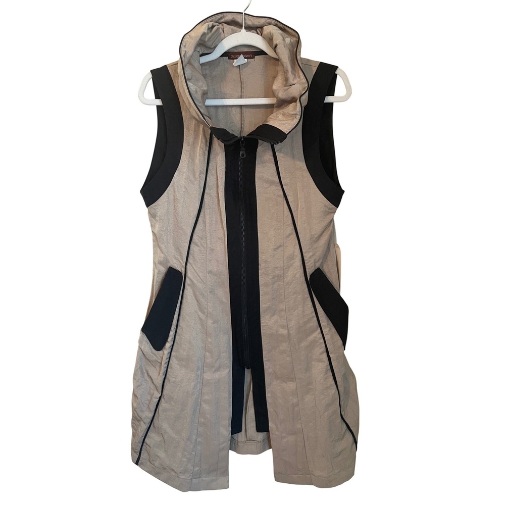 Design Todays Size S Tan Black Zip Front Nylon Vest Wired Neck Artsy Lagenlook